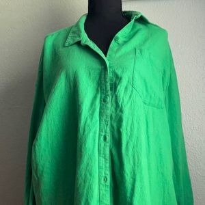 Green blouse boyfriend baggie shirt bottom down one front pocket